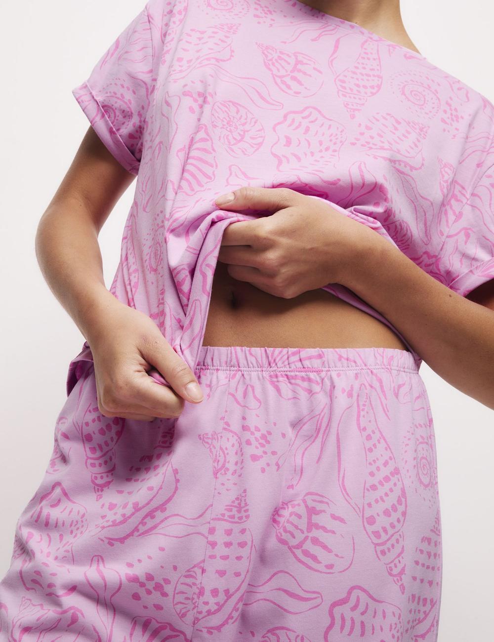 Pijama de diseño con manga corta y pantalón pesquero FP