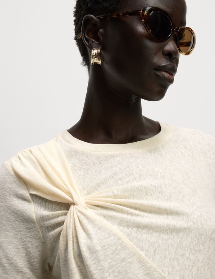 Top de lino de manga corta