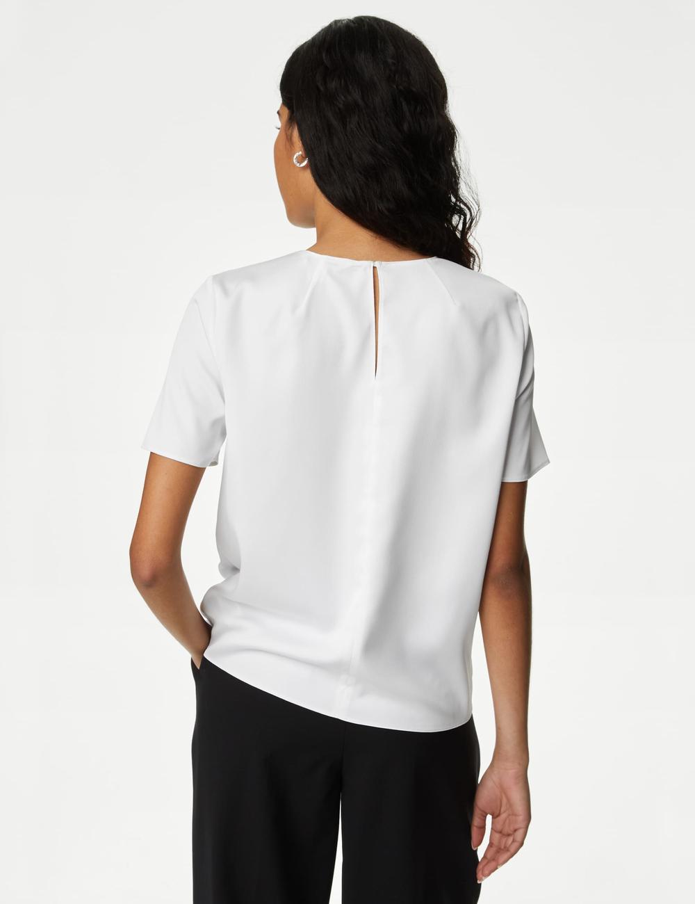 Blusa básica de manga corta