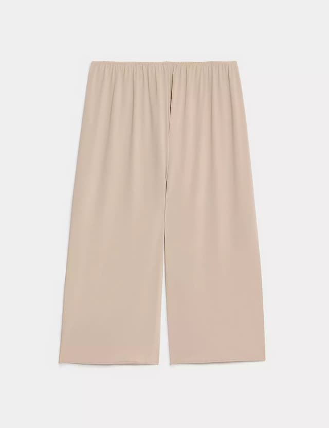 Combinación falda pantalón