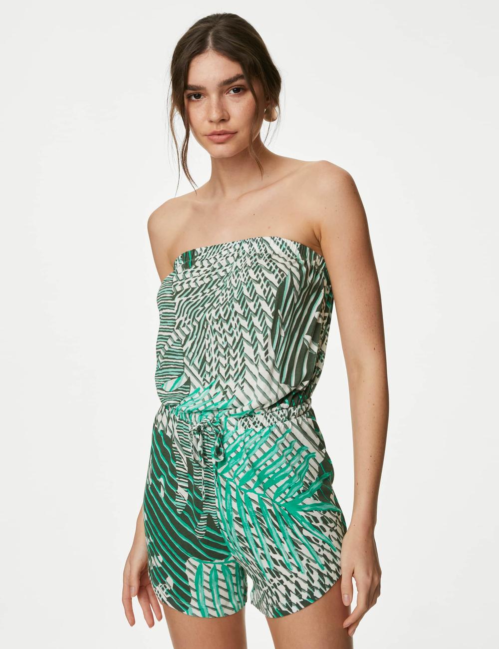 Mono corto escote palabra de honor