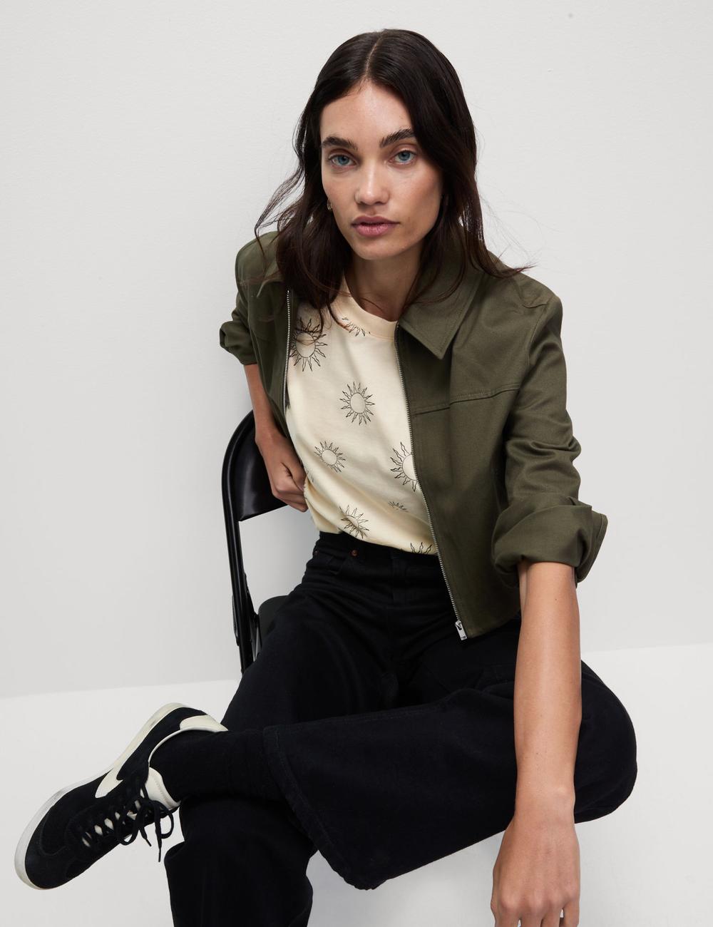 Top diseño de manga corta Boxy