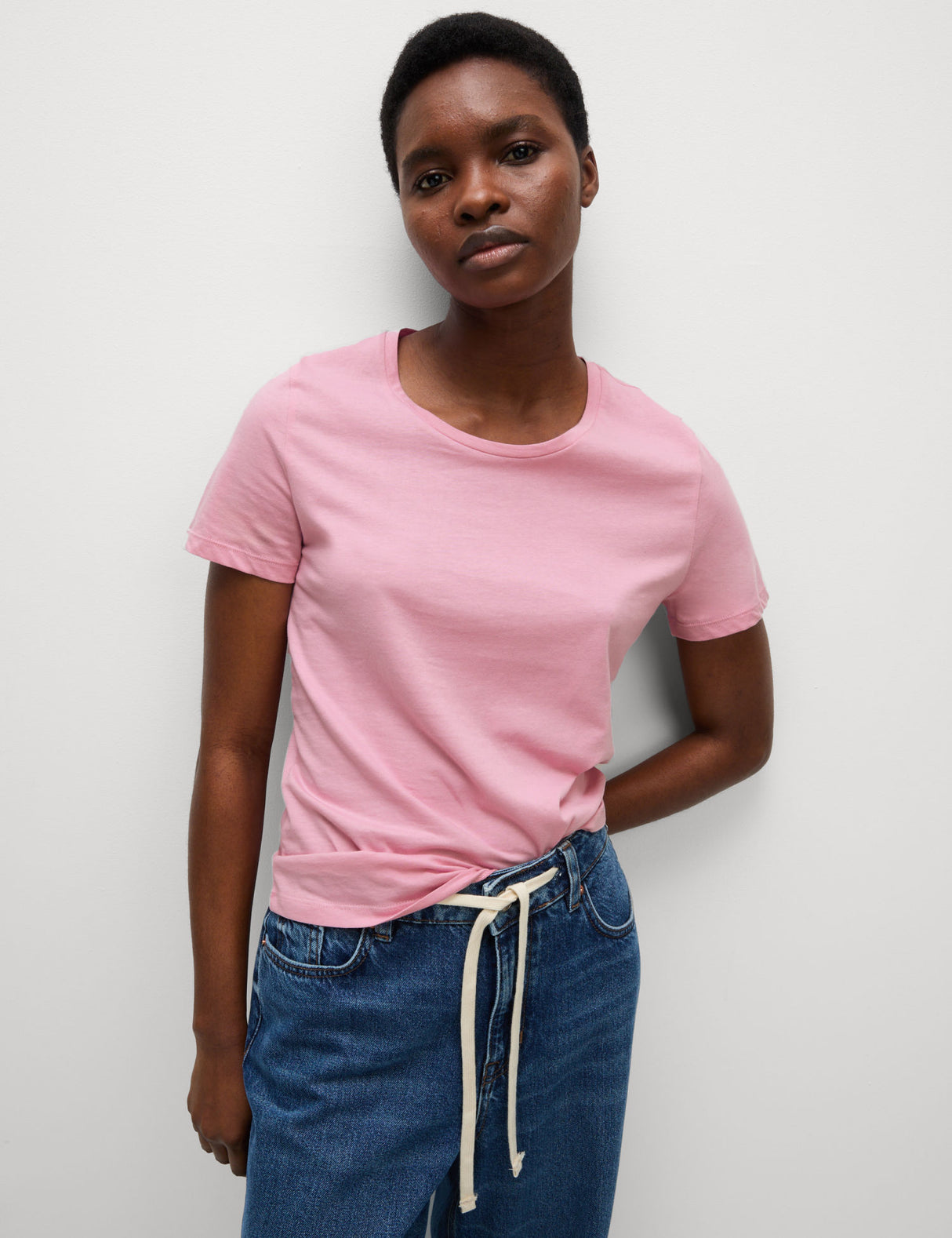 Camiseta de manga corta básica ajustada