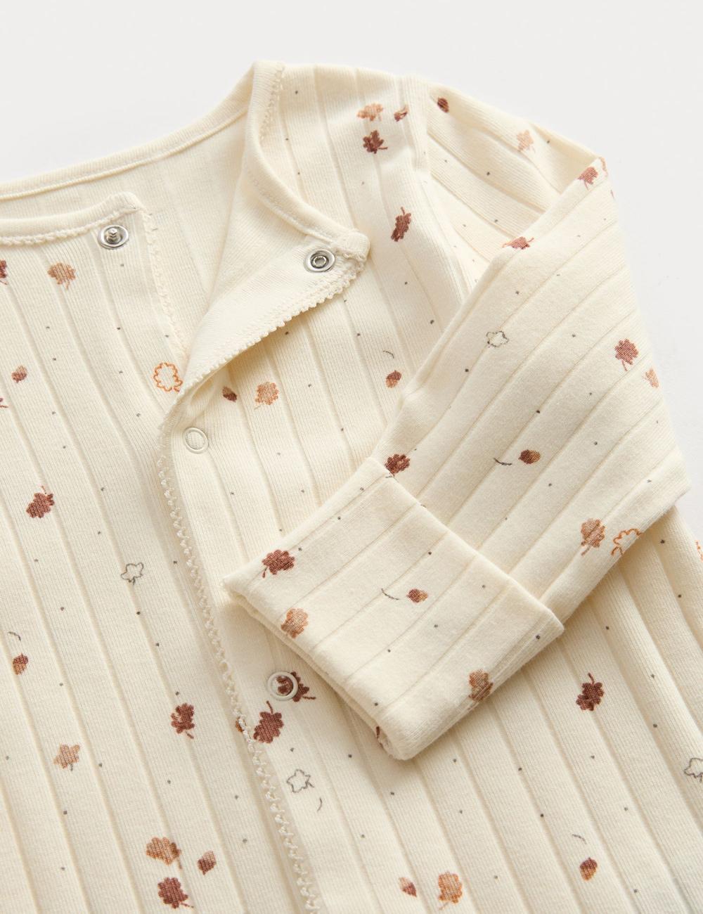 Set de 4 piezas recién nacido diseño hojas