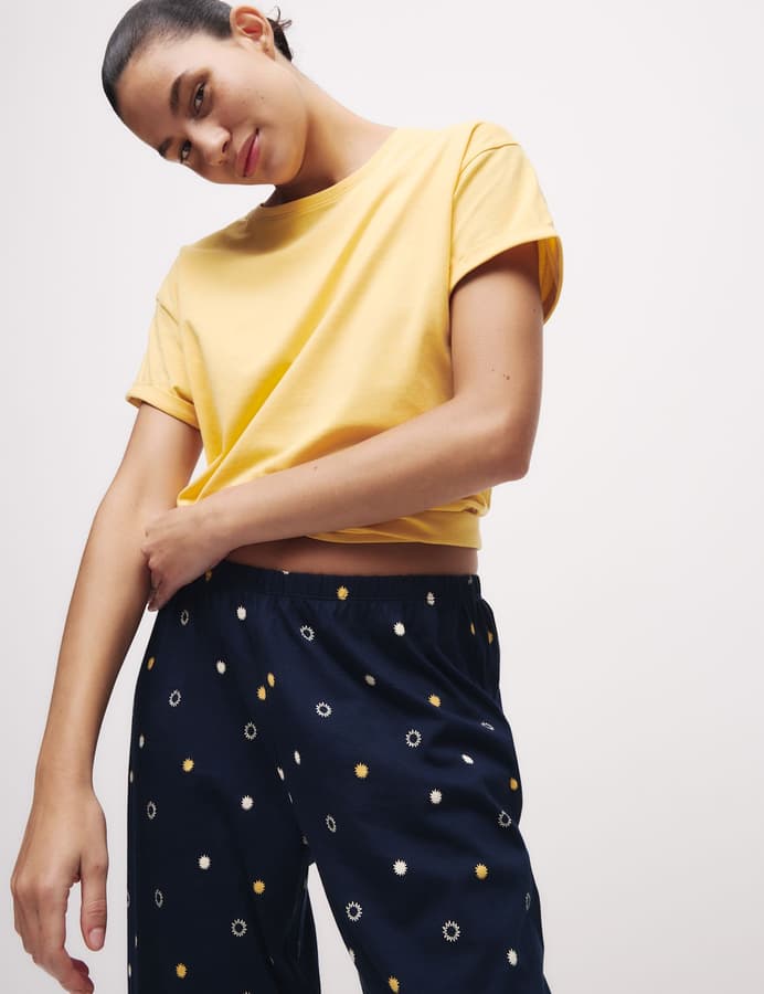 Pijama de diseño con manga corta y pantalón pesquero FP