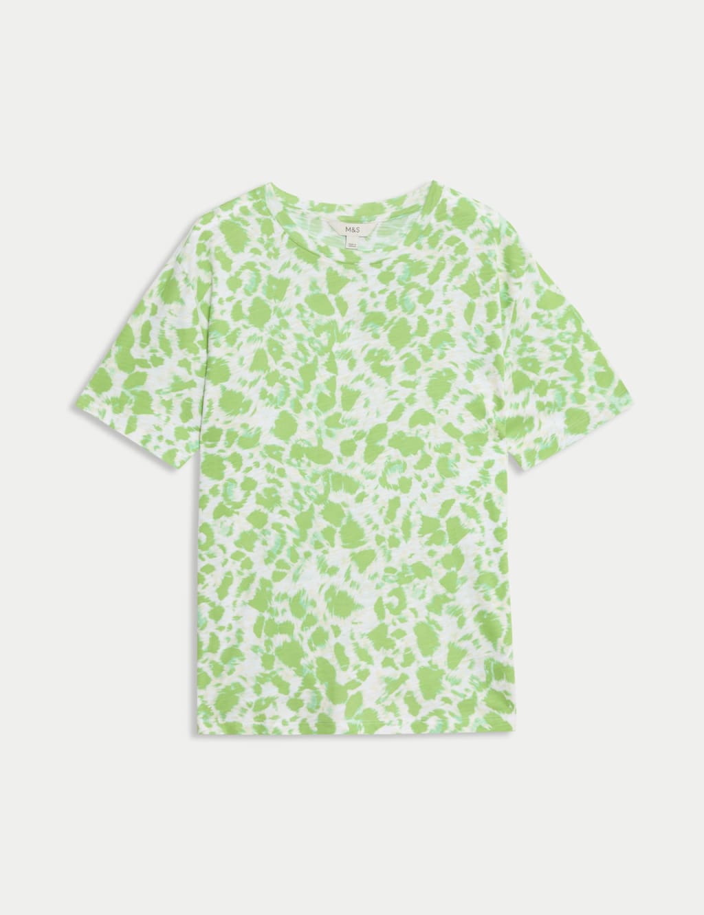 Camiseta básica de manga corta y escorte pico de corte relax