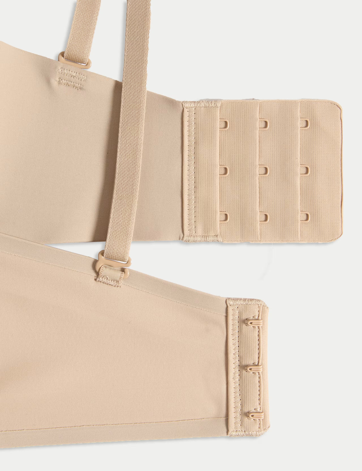 Sujetador sin aro con tirantes multiposición