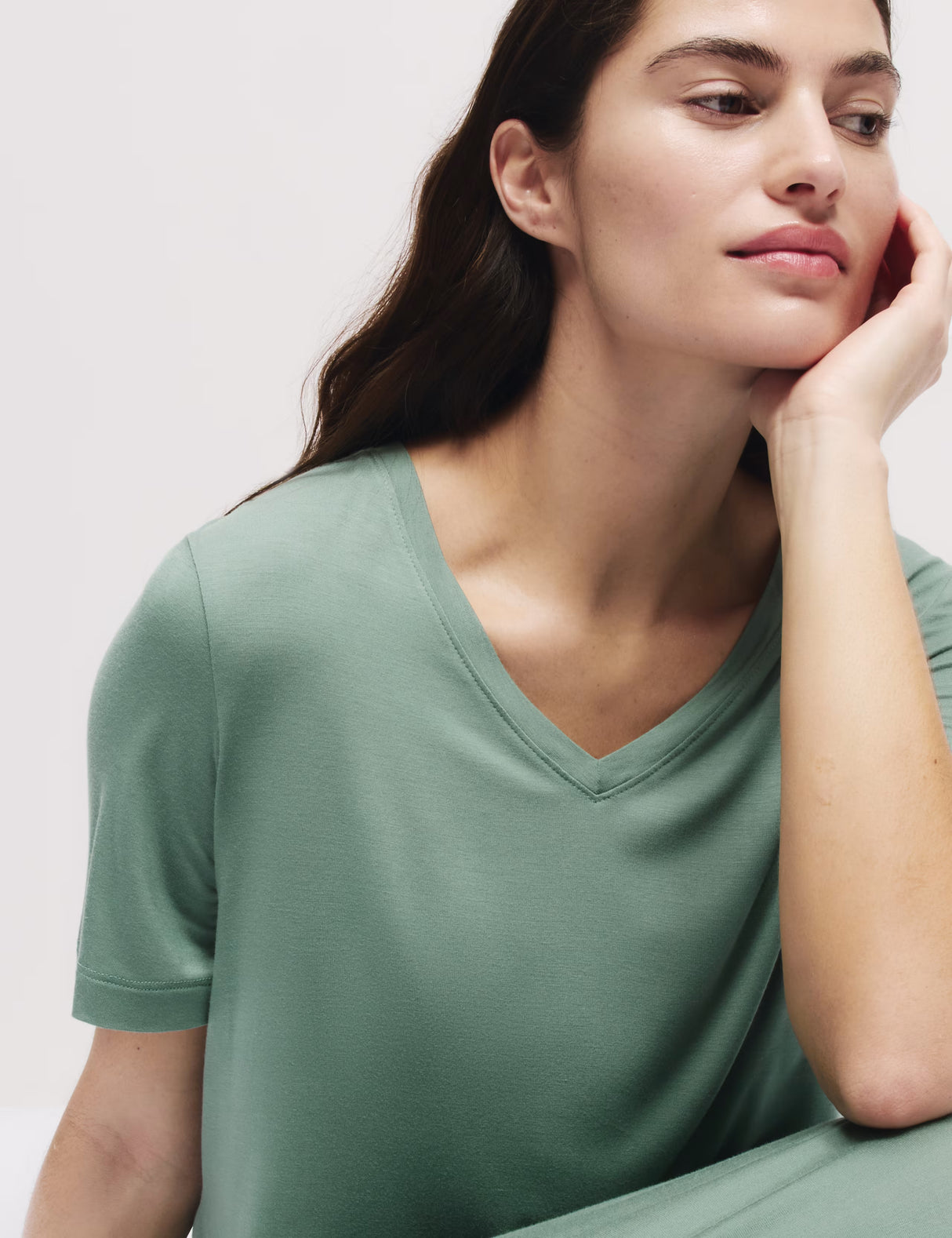 Camisón largo de manga corta con detalle de encaje