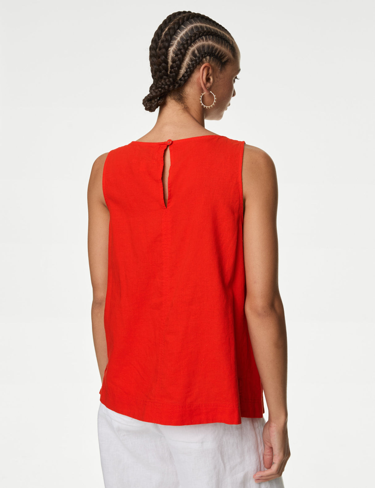 Blusa de lino sin mangas