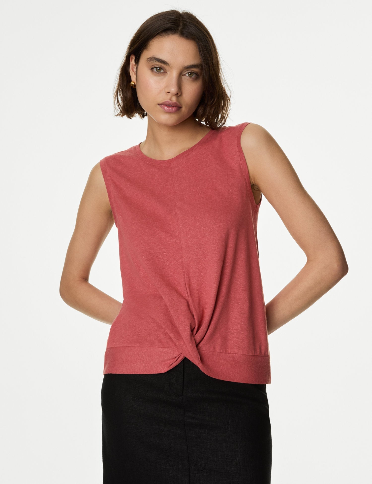 Top de lino sin mangas