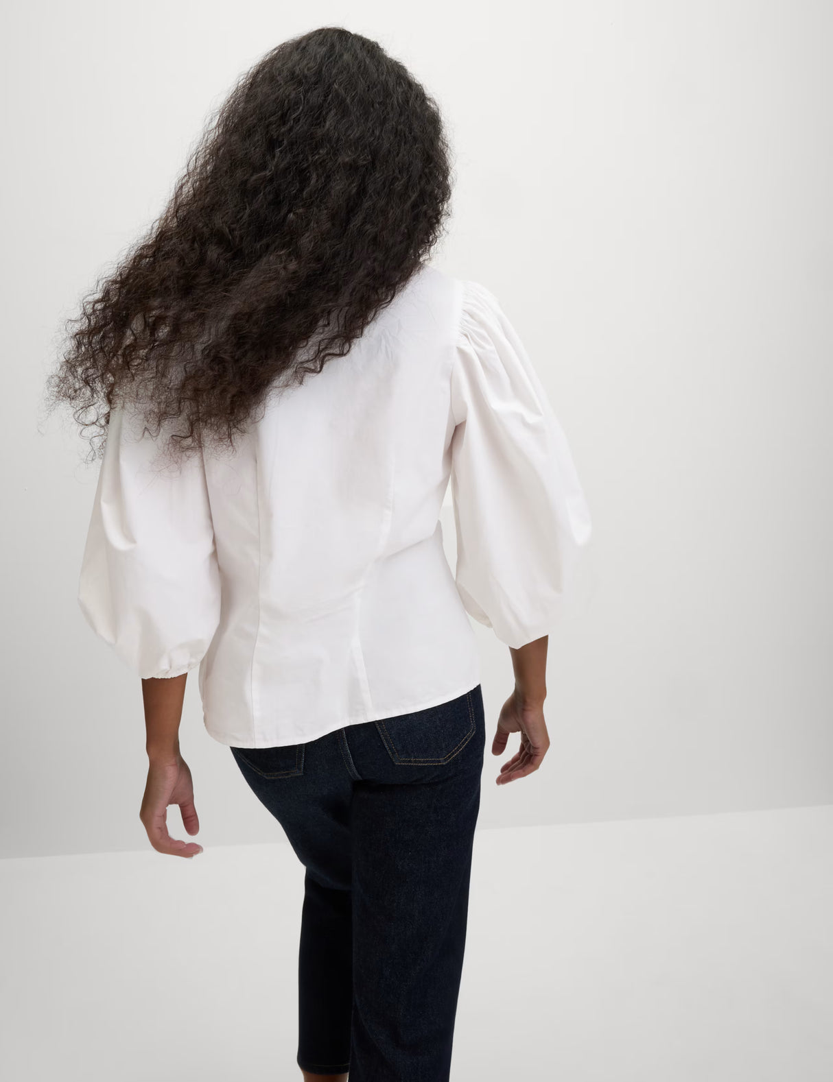 Blusa de manga larga abullonada