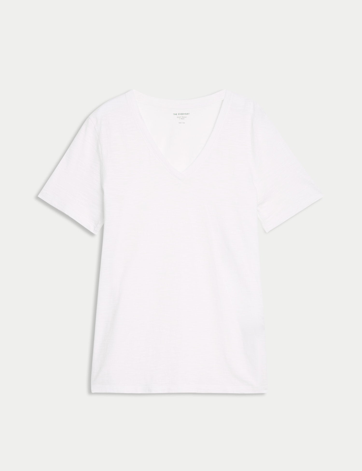 Camiseta de manga corta y cuello pico