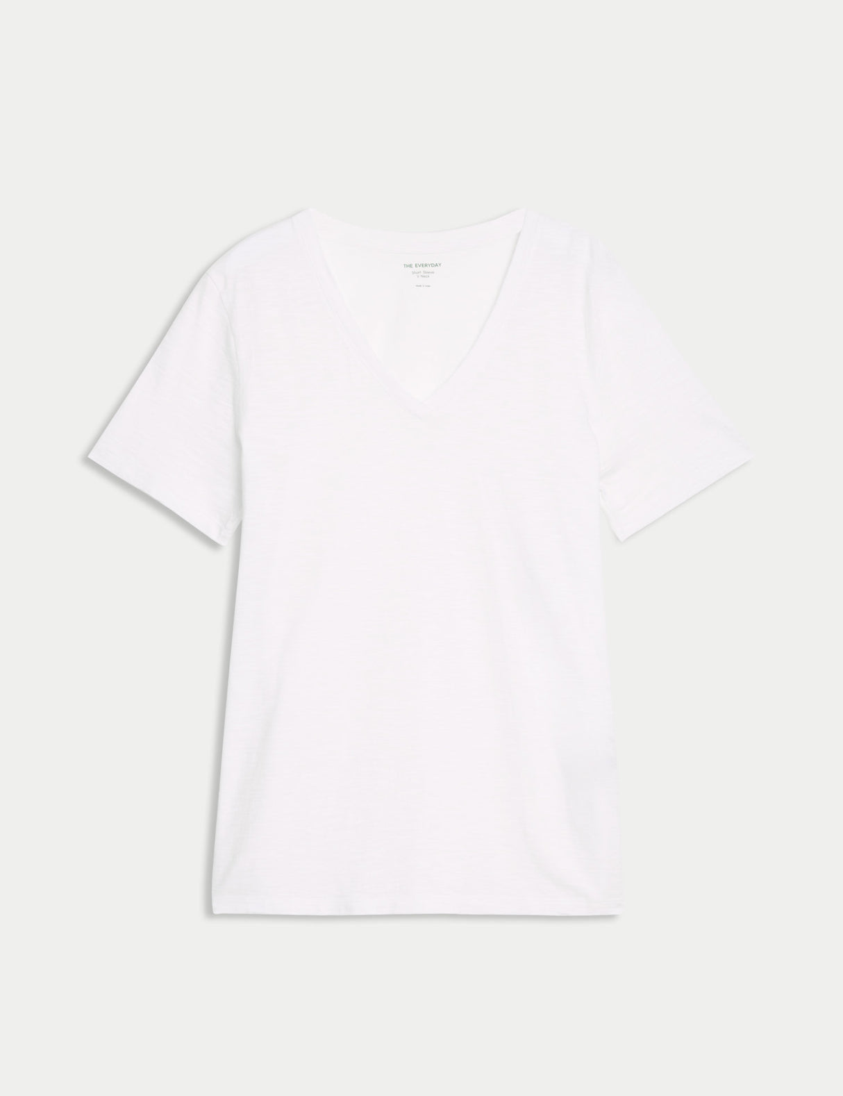 Camiseta de manga corta y cuello pico