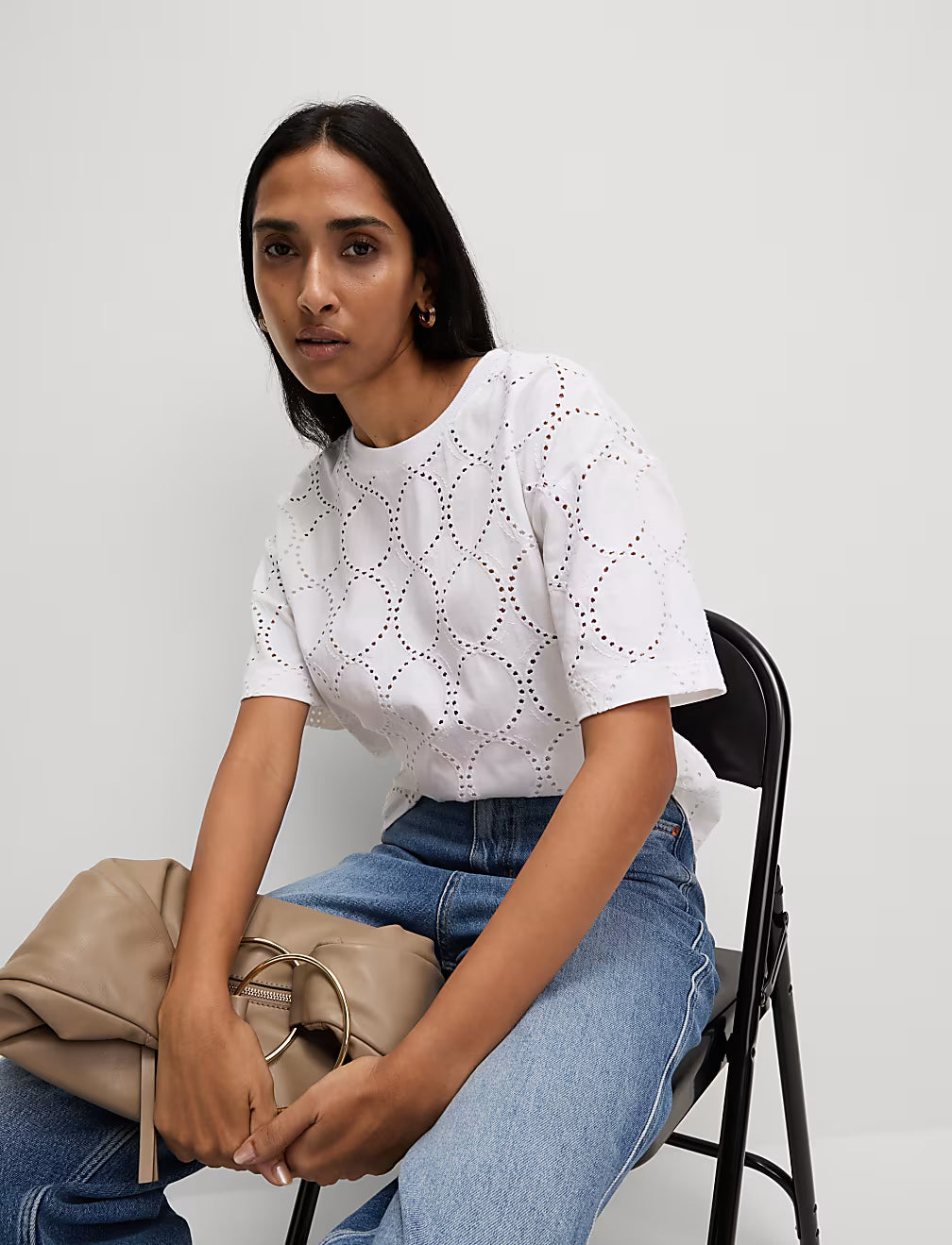 Top de manga corta bordado