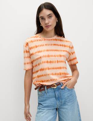 Camiseta básica de manga corta y escorte pico de corte relax