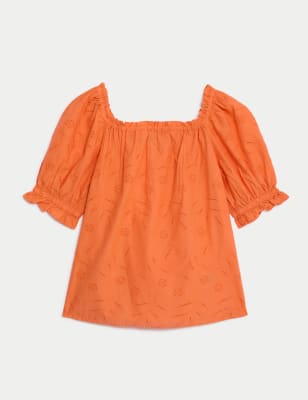 Blusa de manga corta con detalles elásticos