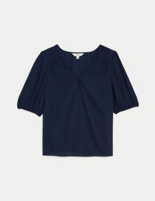 Blusa de manga semilarga y escote pico