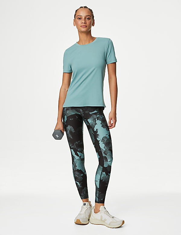 Top de manga corta ajustado Good Move