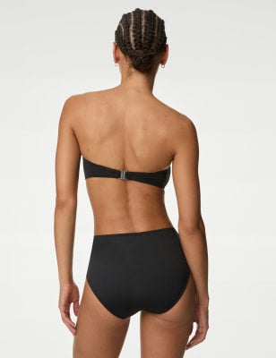 Parte baja de bikini bordada