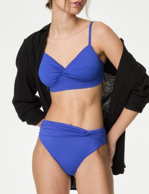 Parta baja de bikini