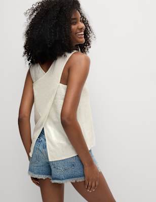 Blusa de lino sin mangas con espalda cruzada