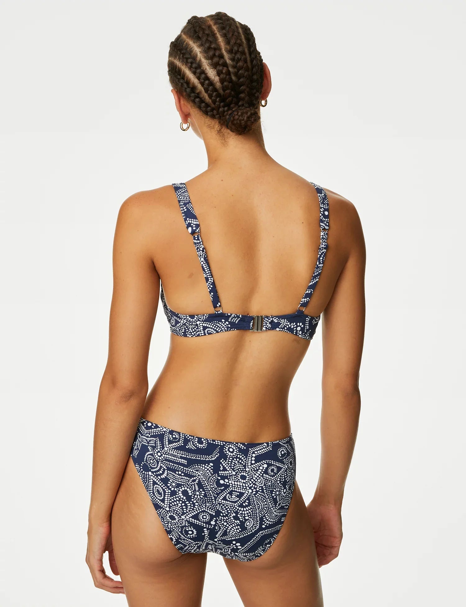 Parte baja de bikini con flores