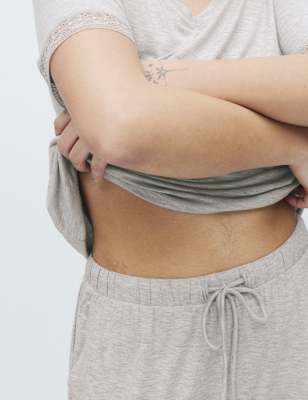 Pijama de viscosa de manga corta con patalón de puño