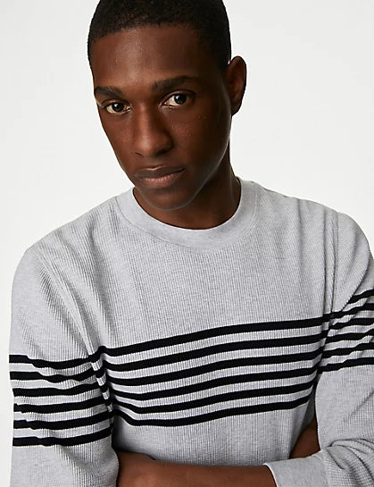 Camiseta de manga larga con rayas