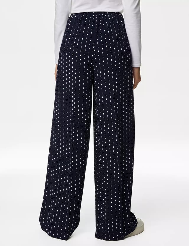 Pantalón de lunares pata ancha