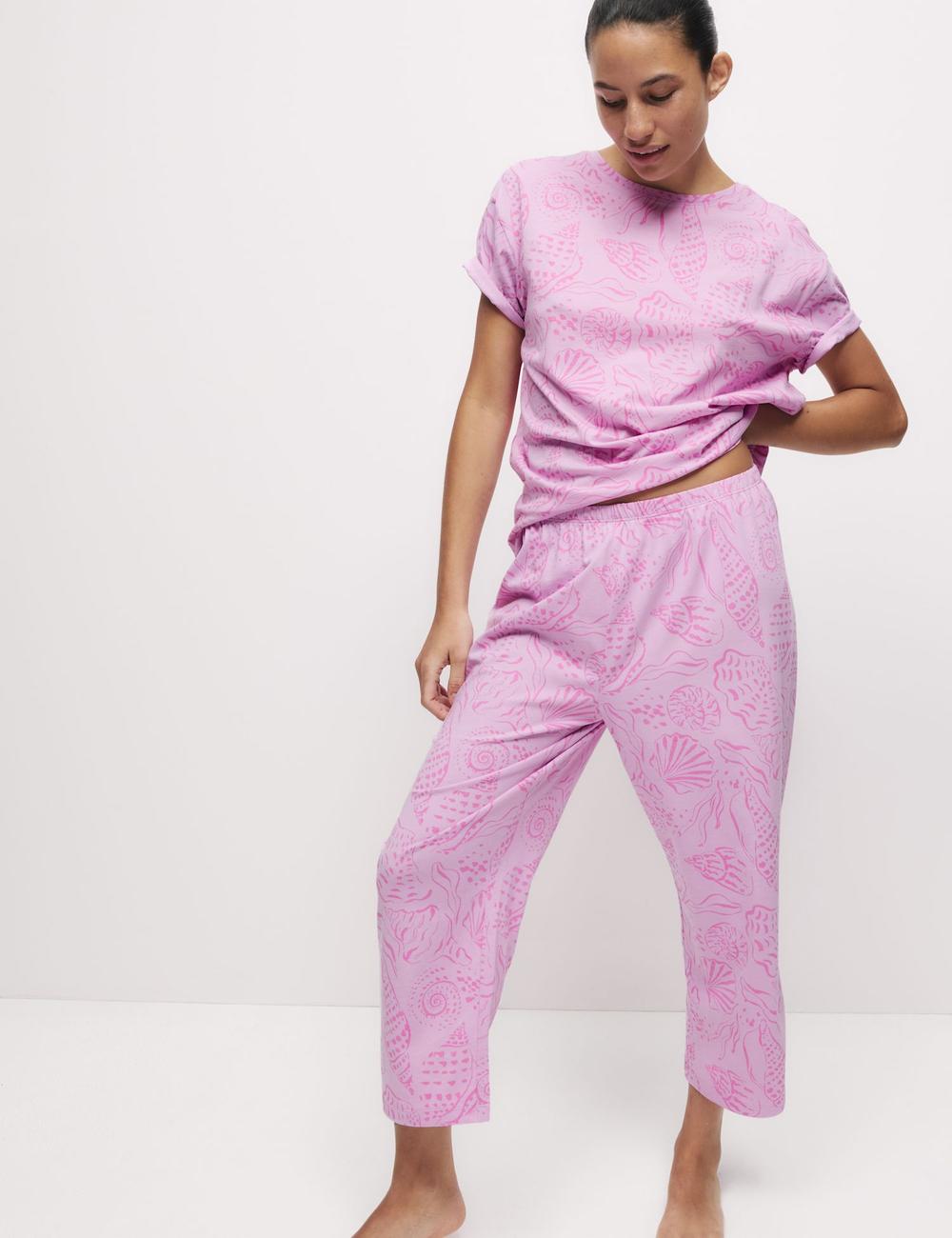 Pijama de diseño con manga corta y pantalón pesquero FP