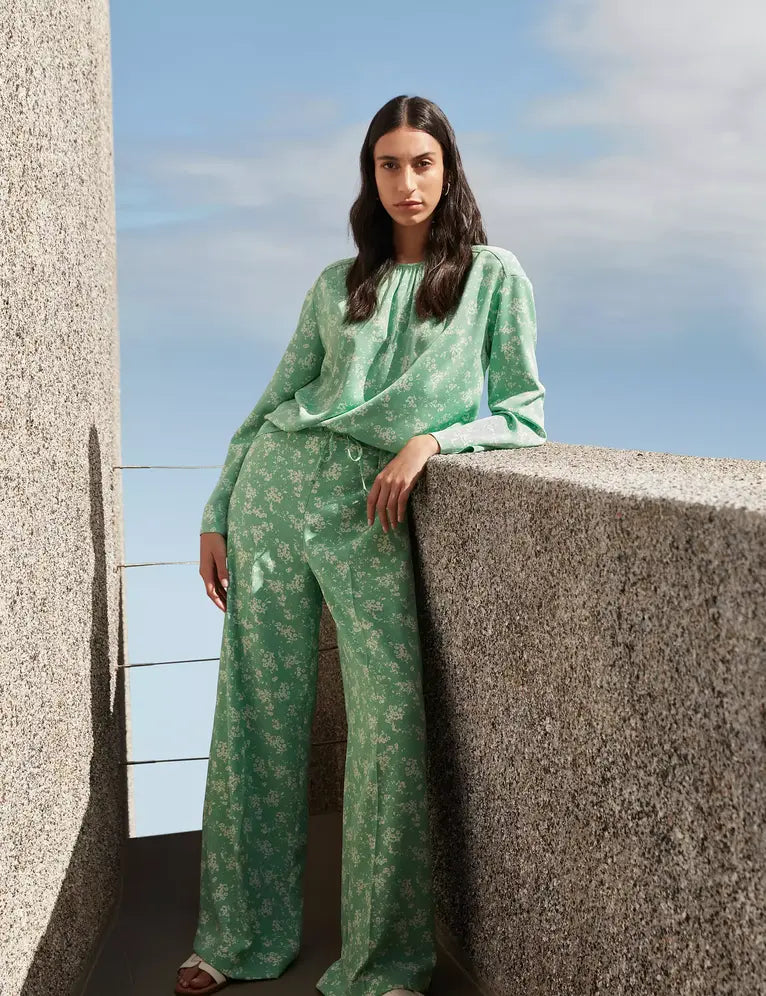 Pantalón Floral pata ancha