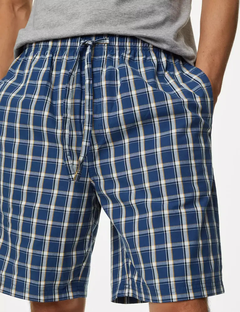 Pijama corto con pantalón de tela y top botones