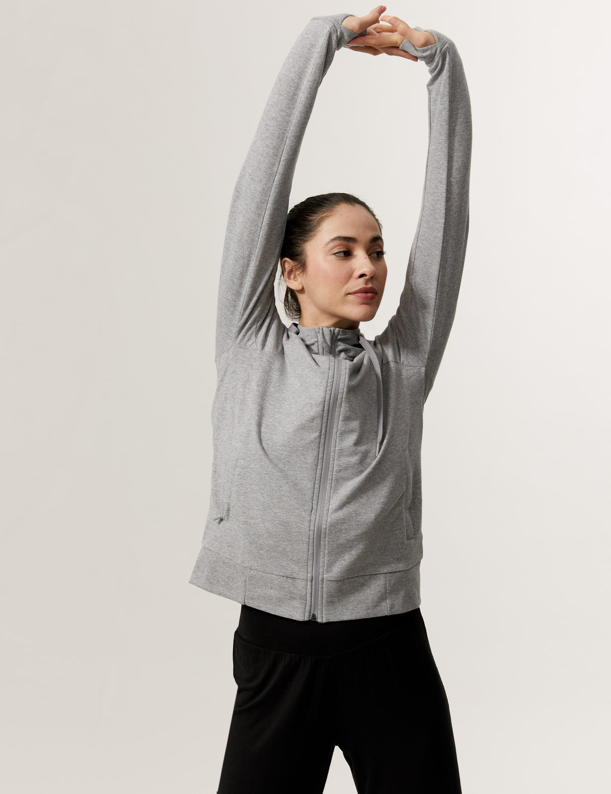 Chaqueta chándal capucha