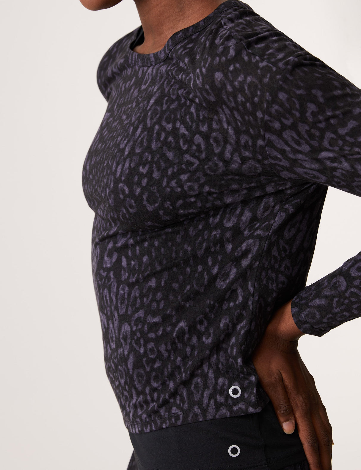 Top de manga larga efecto 2 en 1