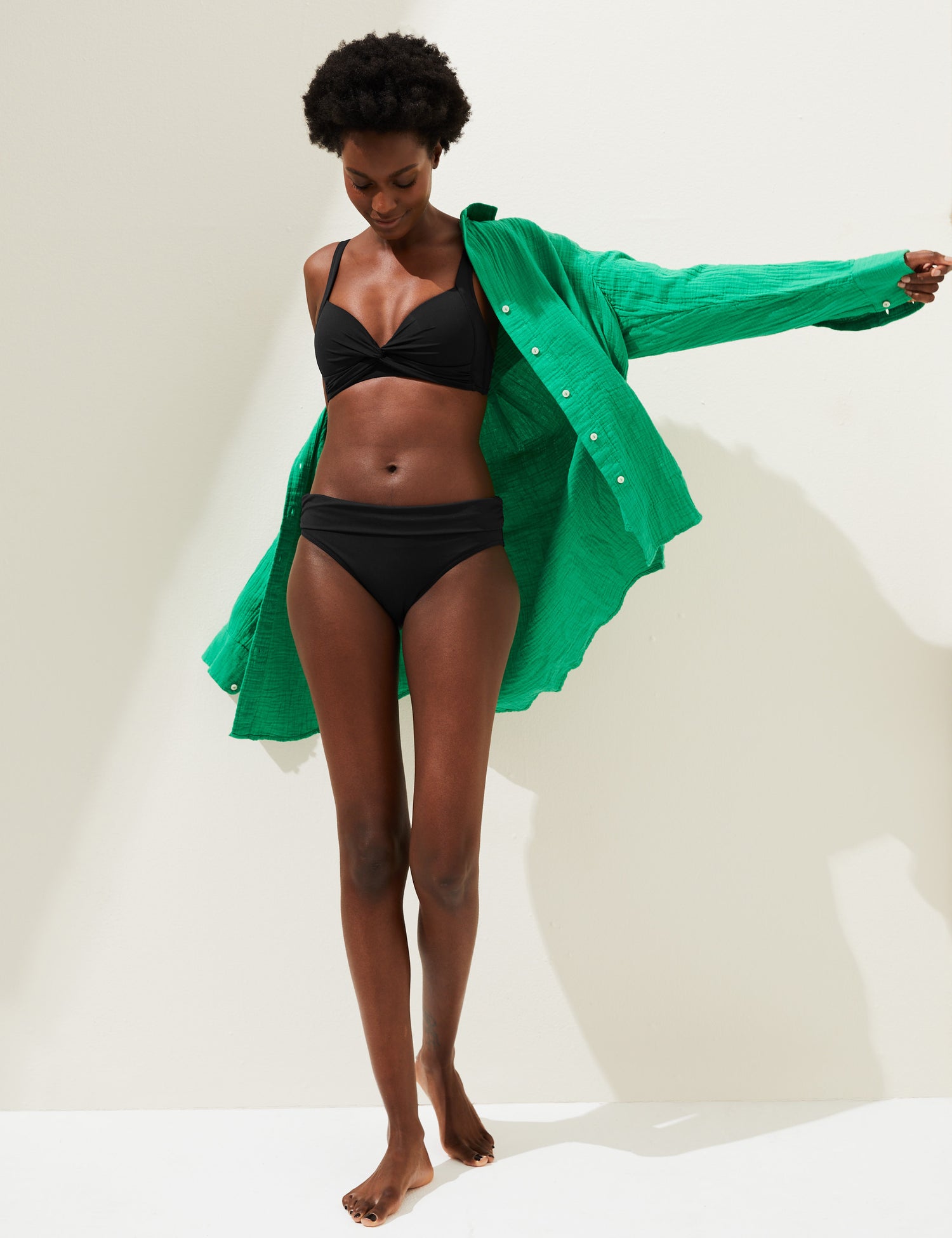 Parte alta de bikini lisa