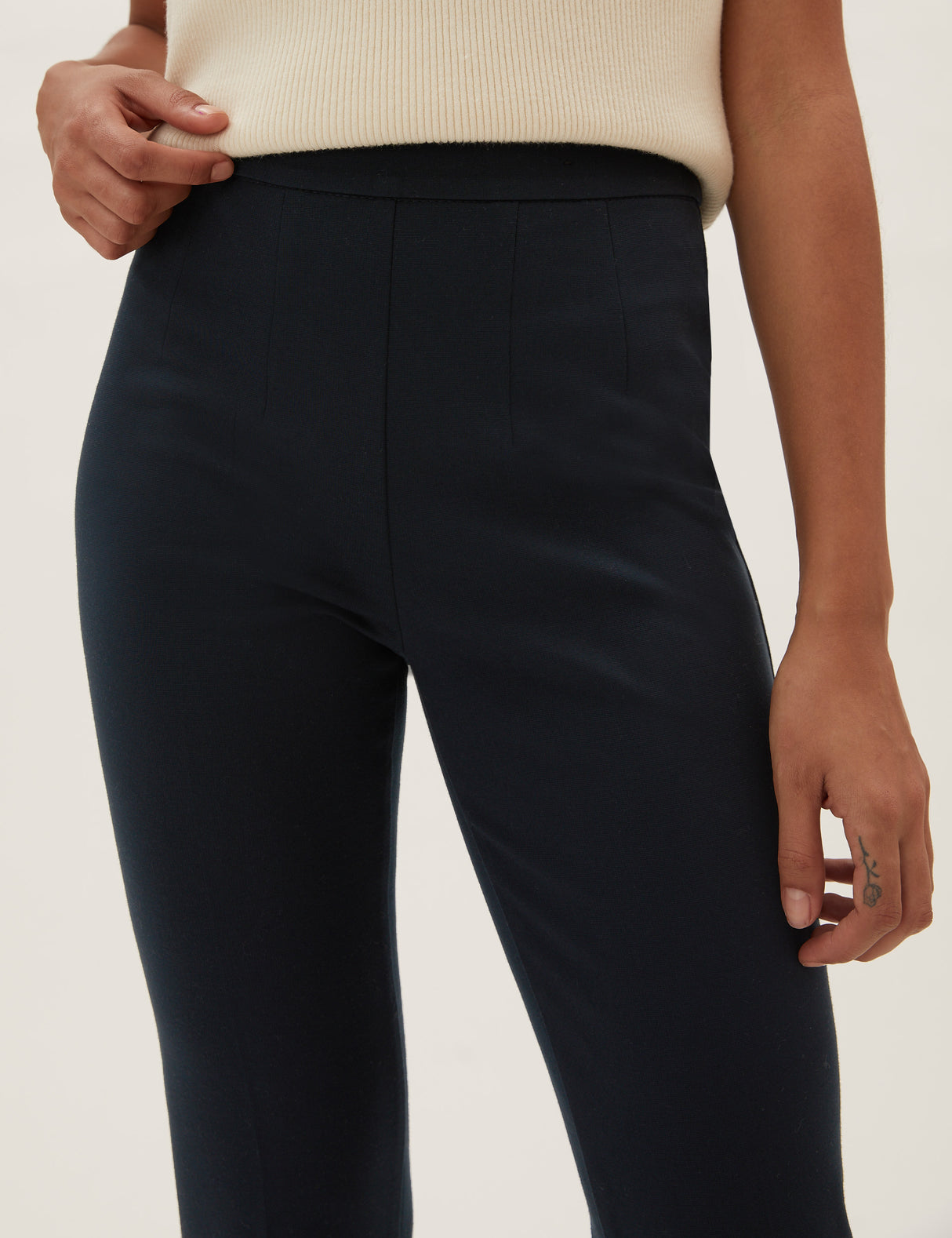 Pantalón punto slim