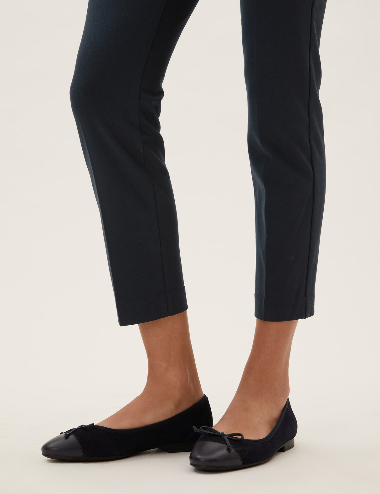 Pantalón punto slim