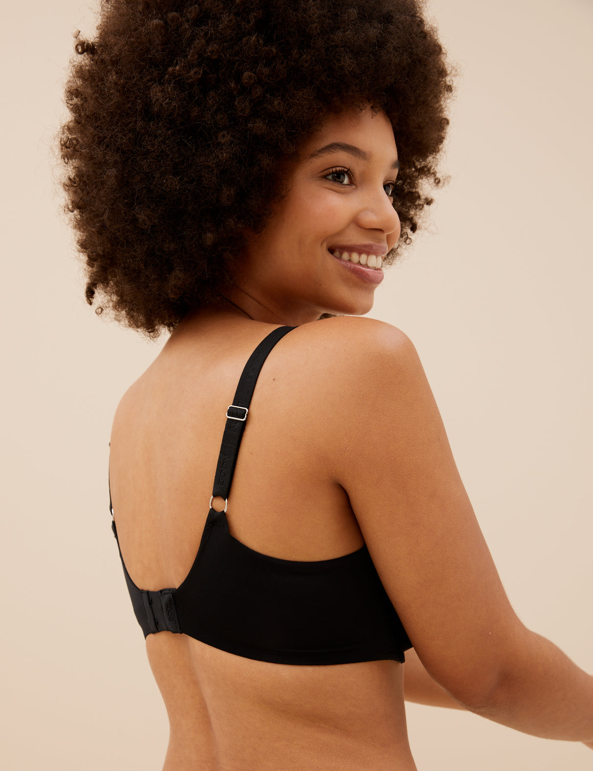 Sujetador con aro full cup Body