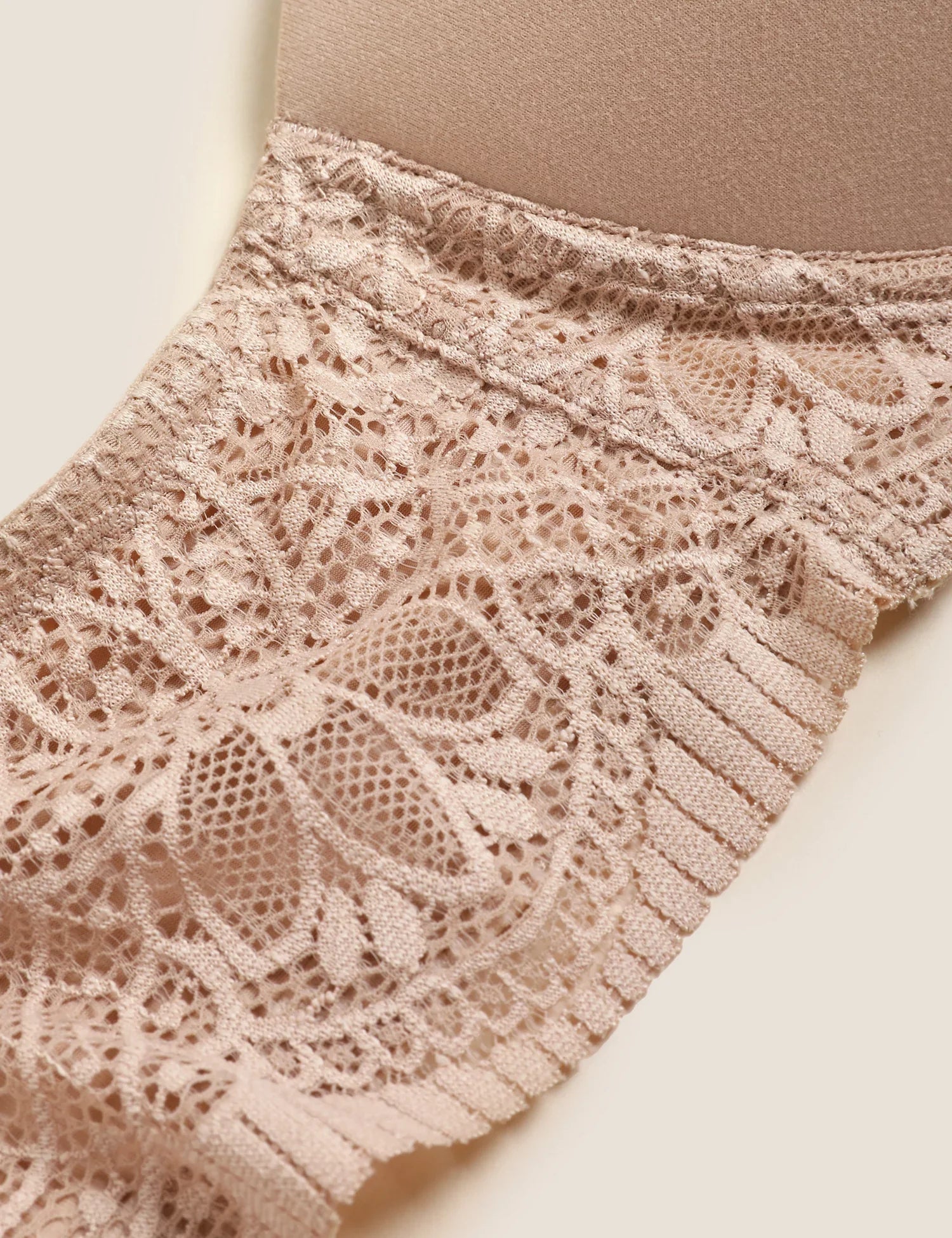 Sujetador sin aro Full Cup Body Soft