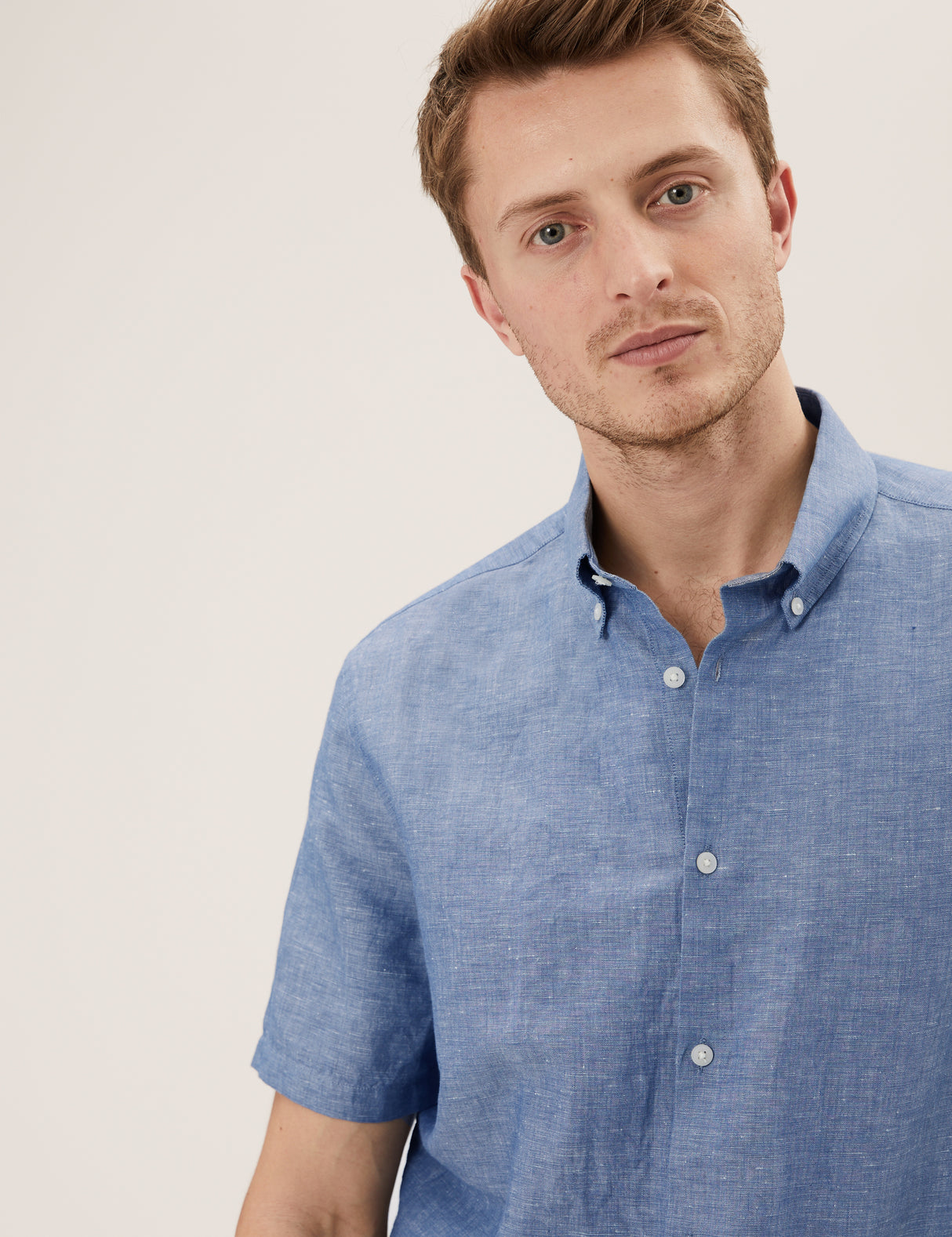 Camisa de lino manga corta  lisa