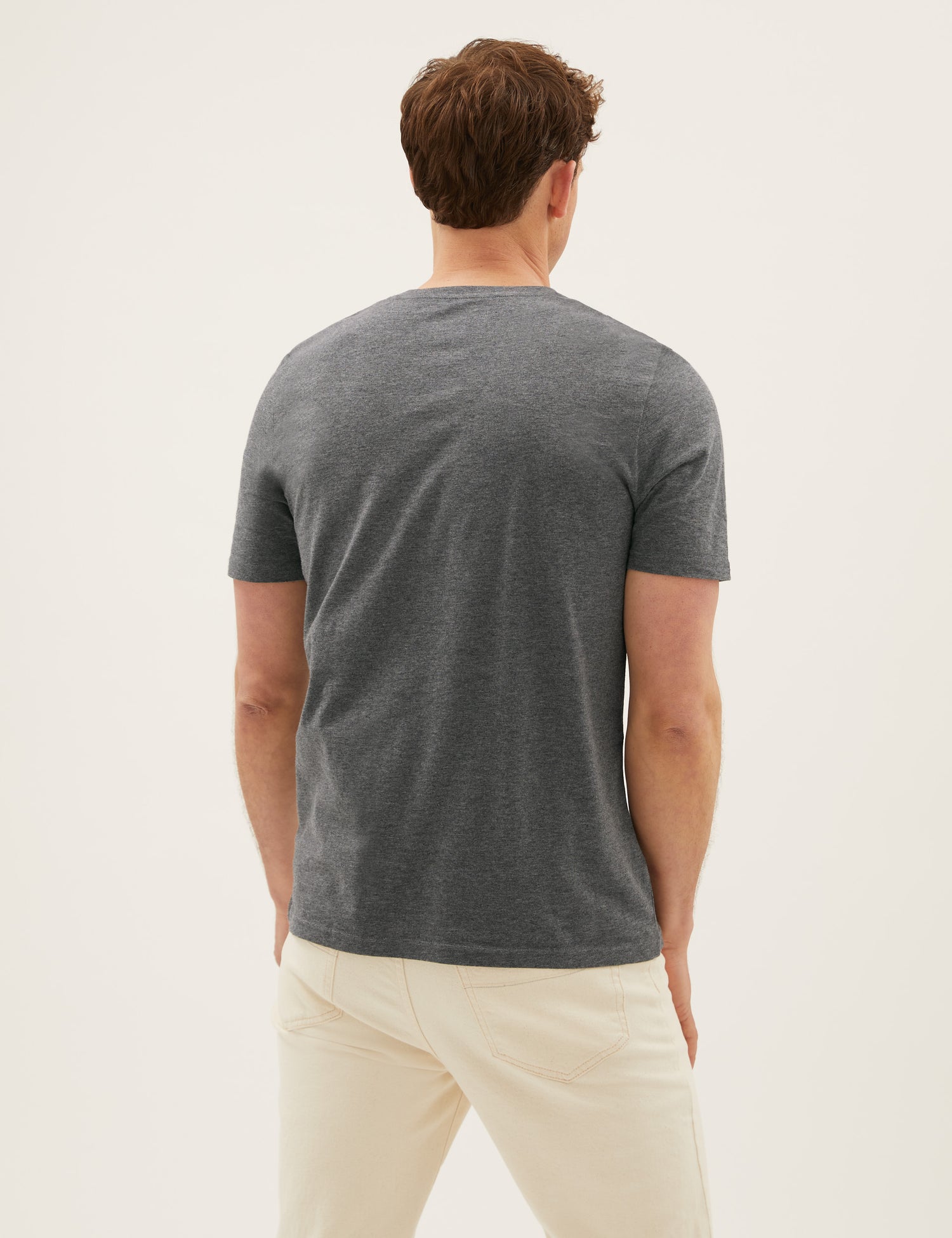 Camiseta cuello pico manga corta lisa