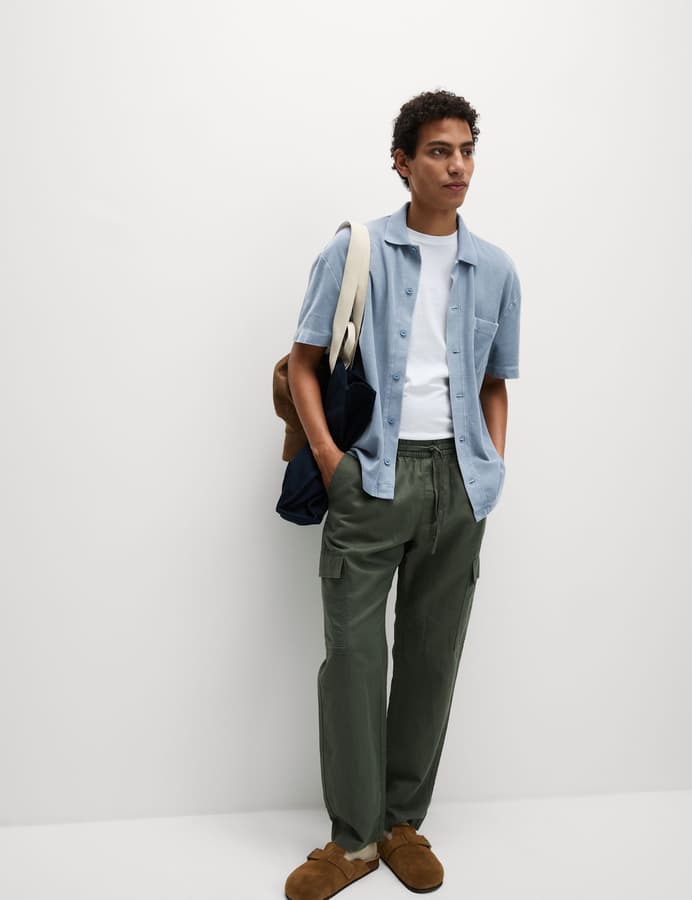 Polo de manga corta con cierre con botones