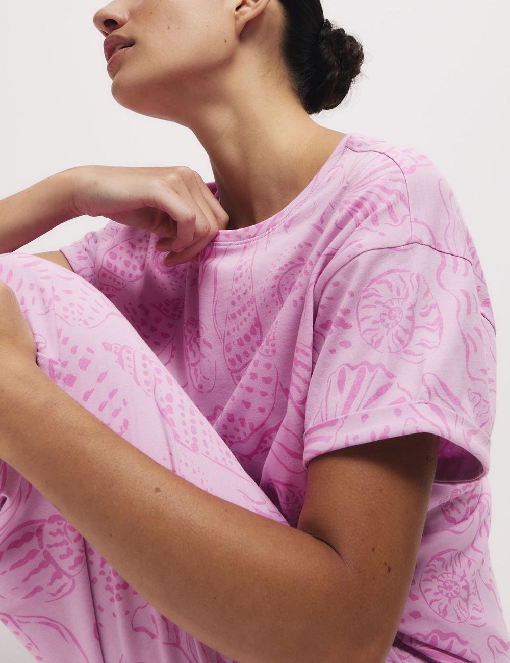 Pijama de diseño con  manga corta y pantalón pesquero FP