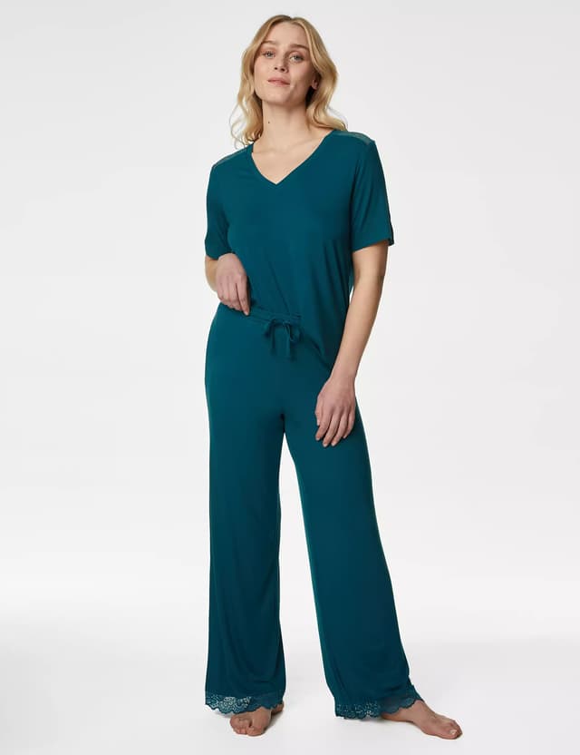 Pantalón de pijama largo con detalle de encaje