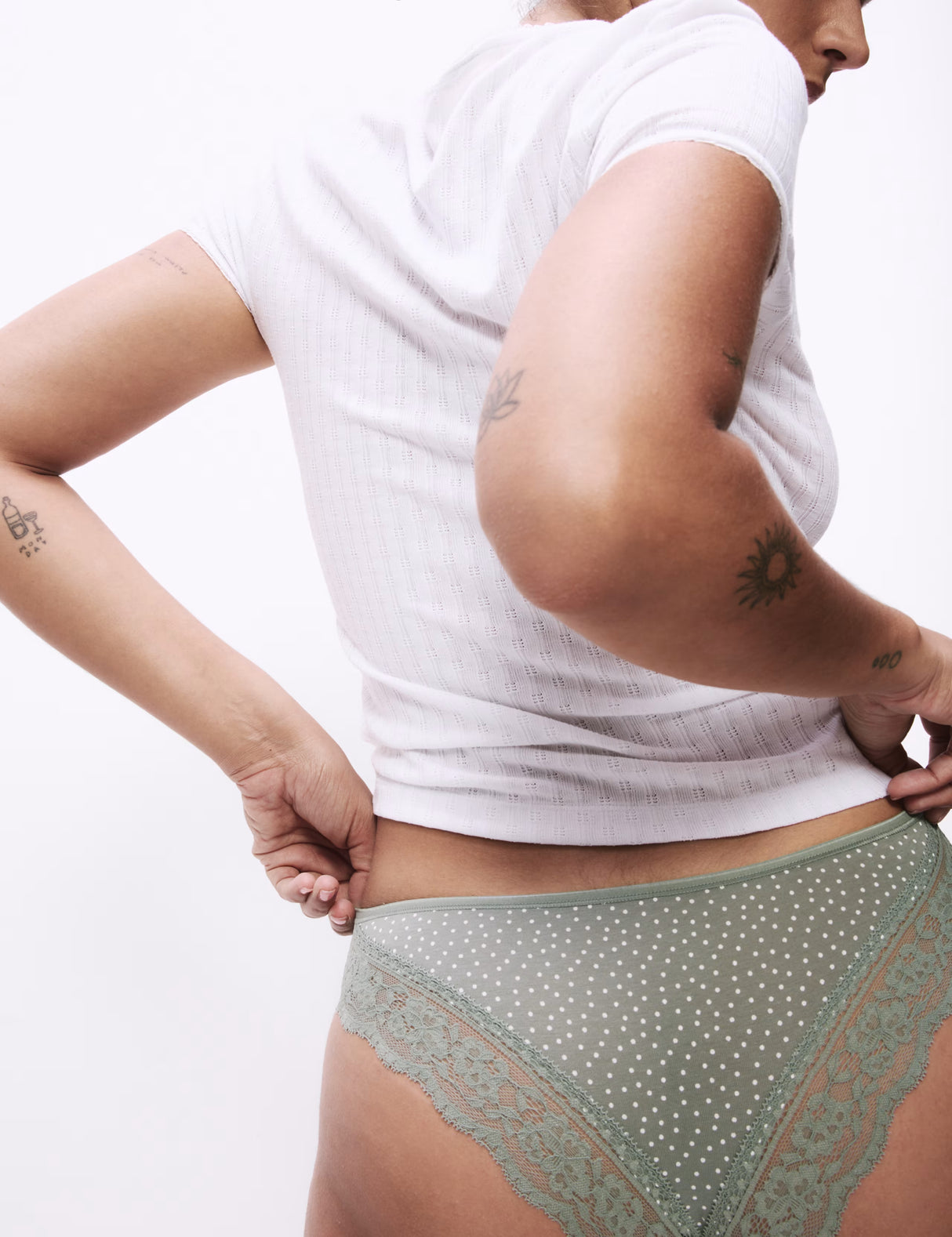 Pack 5 Brasileñas diseño con encaje