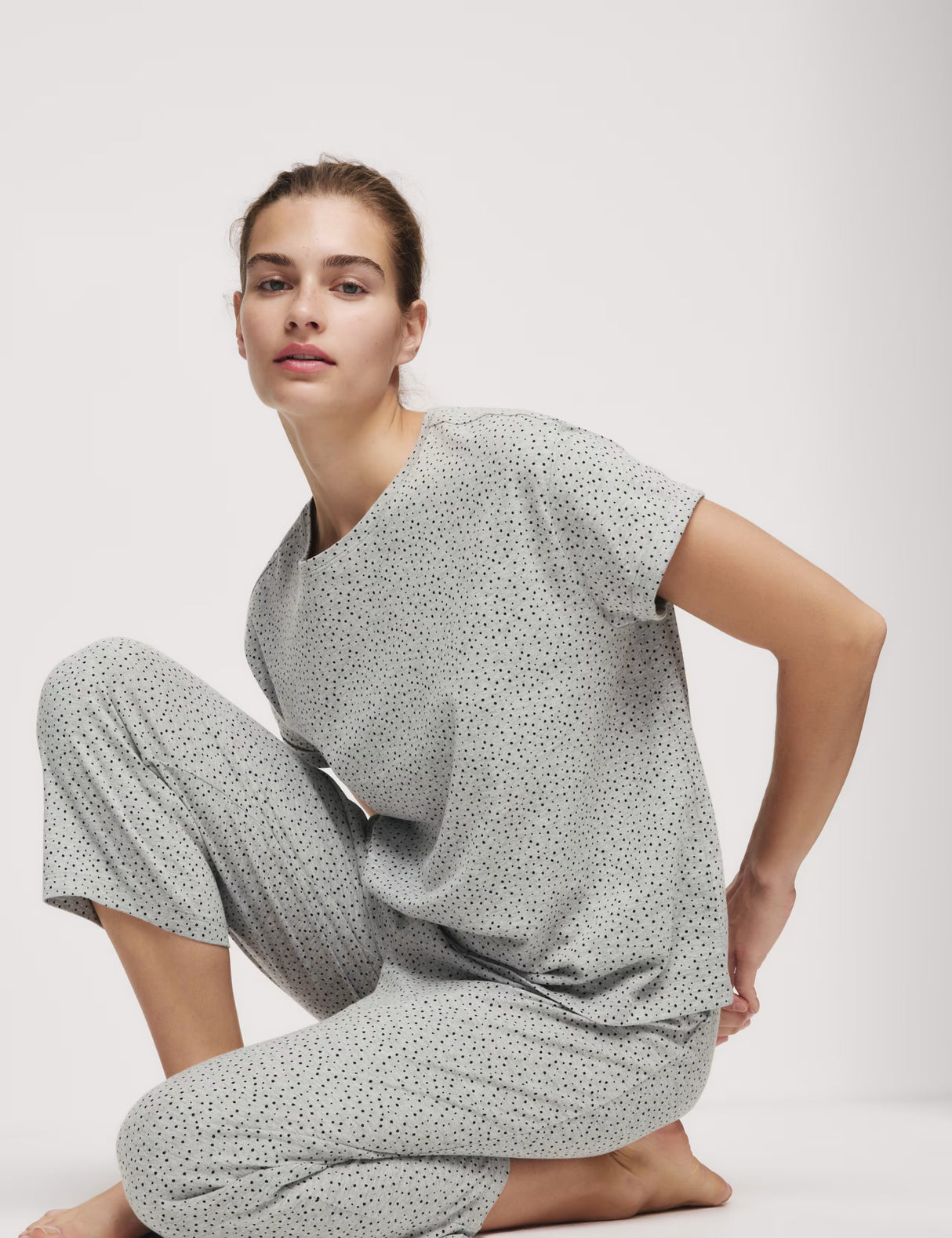 Pijama de manga corta y pantalón pescador diseño