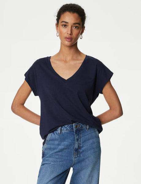 Camiseta básica de manga corta y escote pico de corte relax