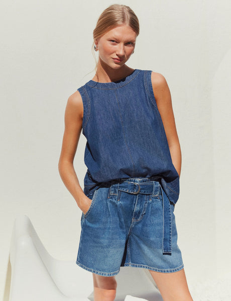 Blusa sin mangas con ondas