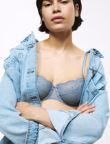 Sujetador  con aro sin relleno y corte Balcony