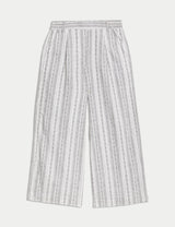 Pantalón de lino diseño wide leg crop